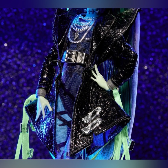 🇺🇸 Nwt  Monster High Haunt Couture Midnight Runway Frankie Stein Doll - Picture 4 of 6